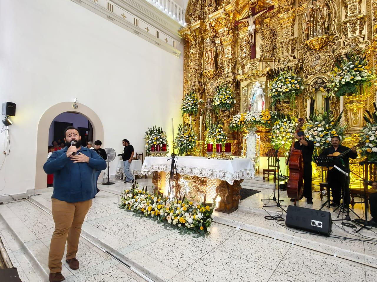 $!Talento sinaloense encabeza serenata y ‘Mañanitas’ en honor a la Virgen del Rosario