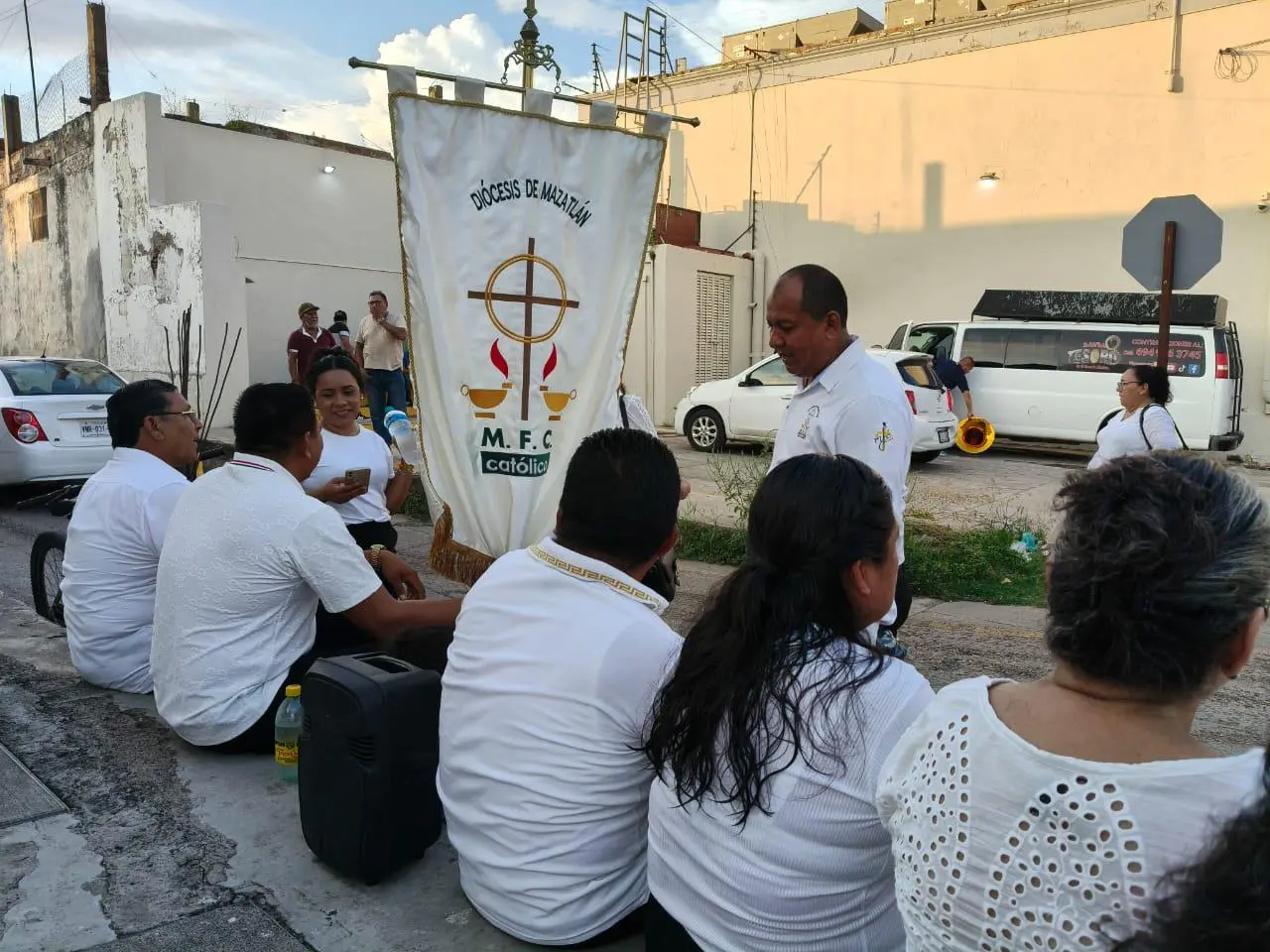 $!Invitan a familias a acercarse a la iglesia en el cuarto día de novenario en honor a la Virgen del Rosario