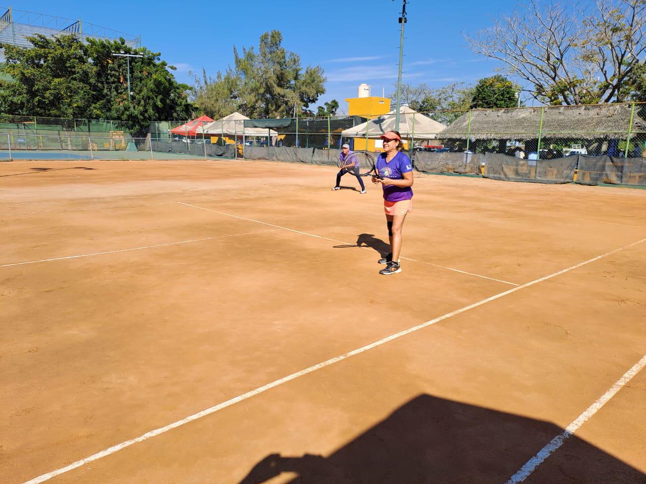 $!Torres y Camacho caen en apertura de Torneo Carnaval, en Club Muralla