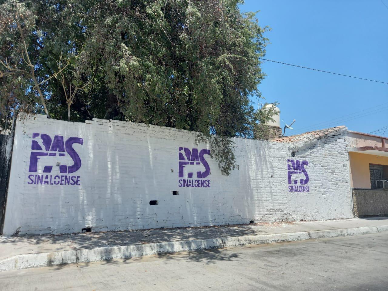 $!‘Sepultan’ con propaganda del PAS el mural Ecoevolución en Escuinapa