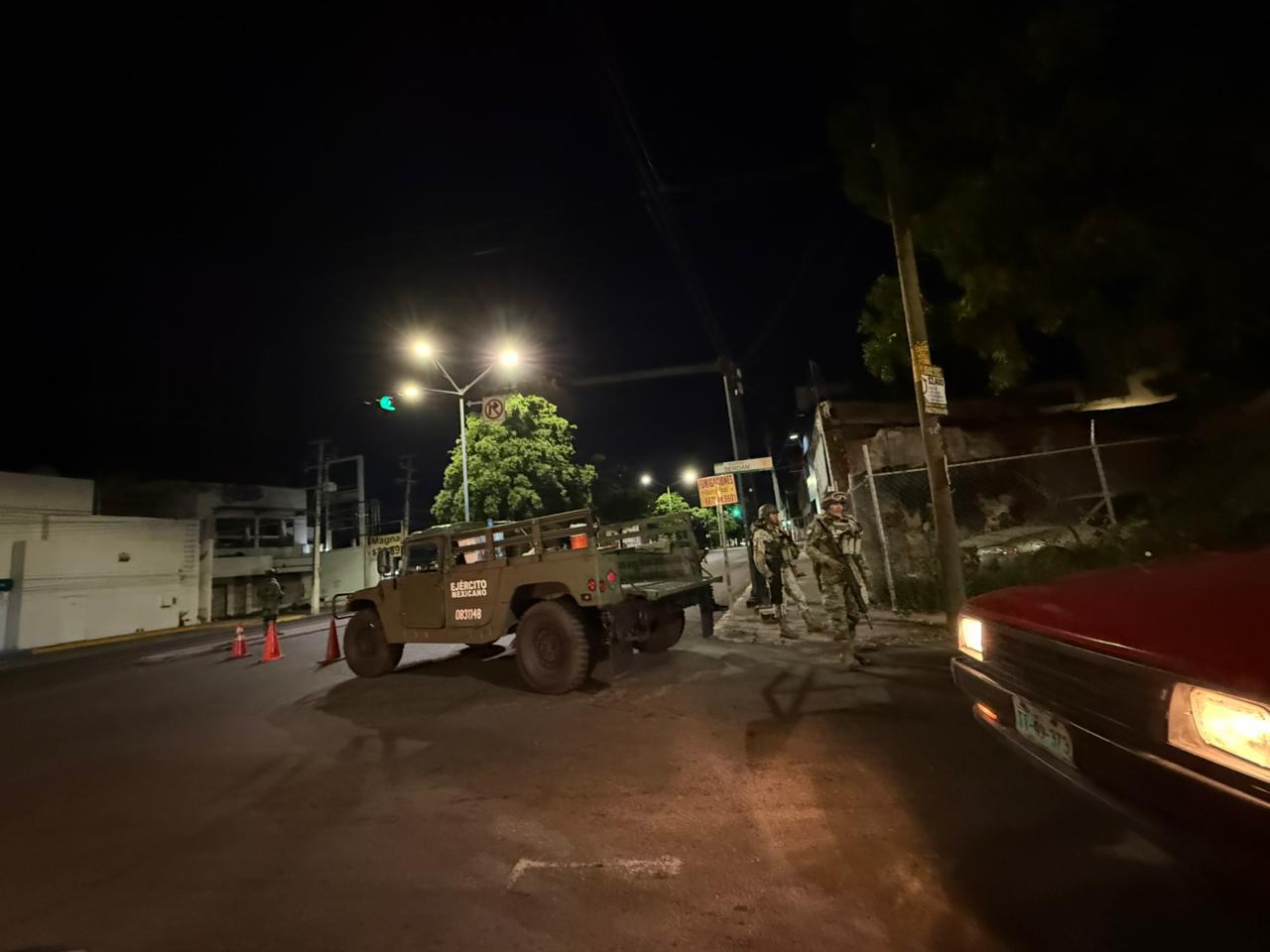 $!Fuerte despliegue del Ejército y Guardia Nacional por robo de vehículo en Culiacán