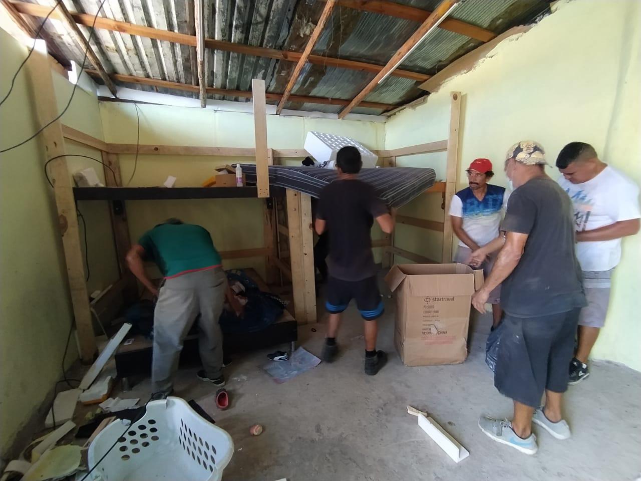 $!Pese a resistencia de vecinos, desalojan la invasión Ampliación San Jorge en Mazatlán