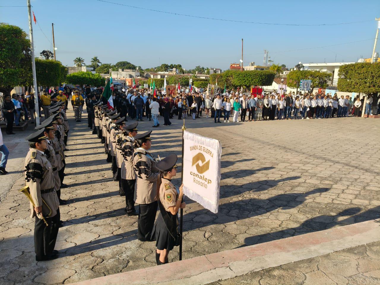 $!Autoridades y planteles educativos conmemoran el Día de la Bandera en Rosario