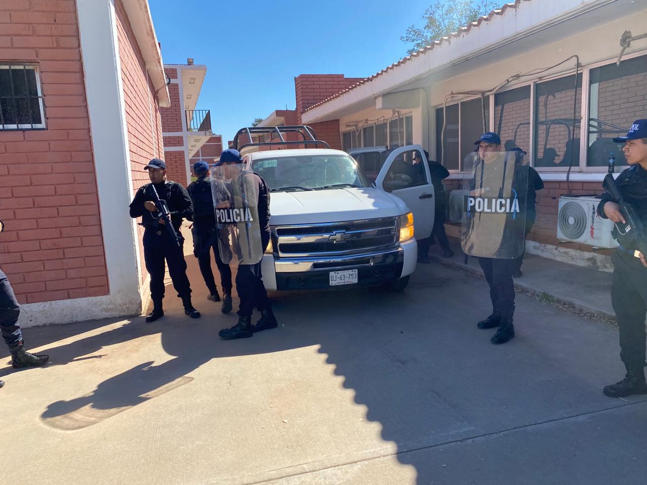 $!Unipol capacita a 35 futuros policías estatales para el tema de violencia familiar