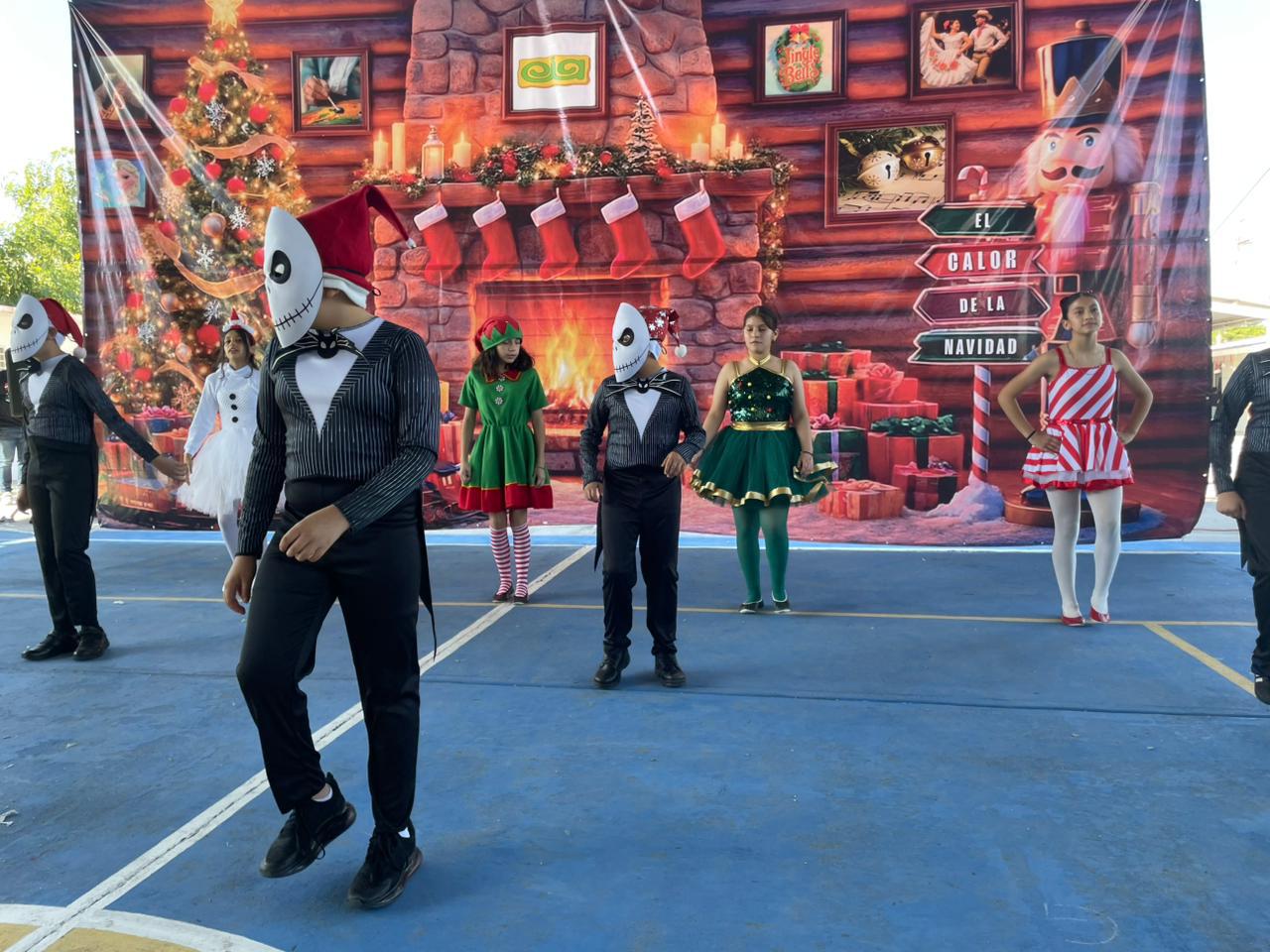 $!Un baile denominado ¿Qué es de Jack? Fue presentado por alumnos del Sexto A.