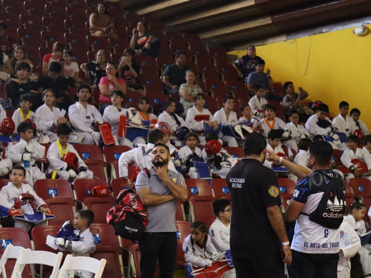 $!Escuela Peiro Sinaloa conquista la Copa Cárdenas Imdec 2025 en vibrante jornada de taekwondo