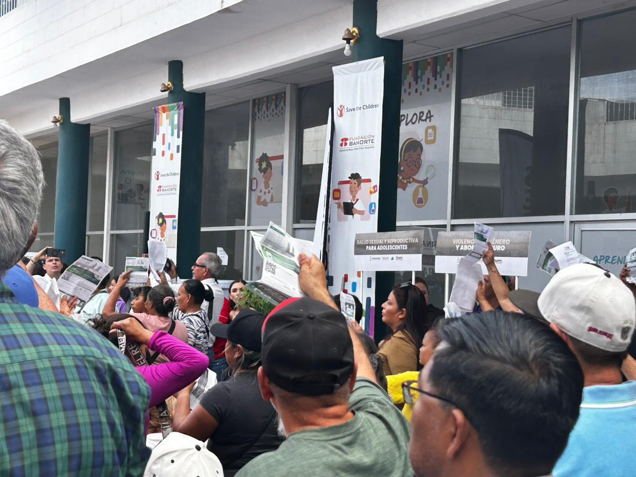 $!Prometen oficina de CFE en Villa Juárez tras protesta por altos cobros de luz