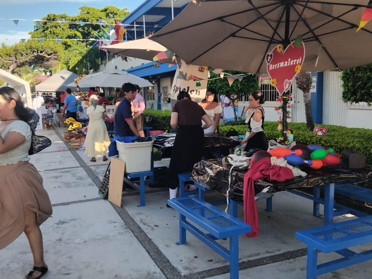 $!Realizan Octoberfest en el Centro de Idiomas de la UAS, en Mazatlán