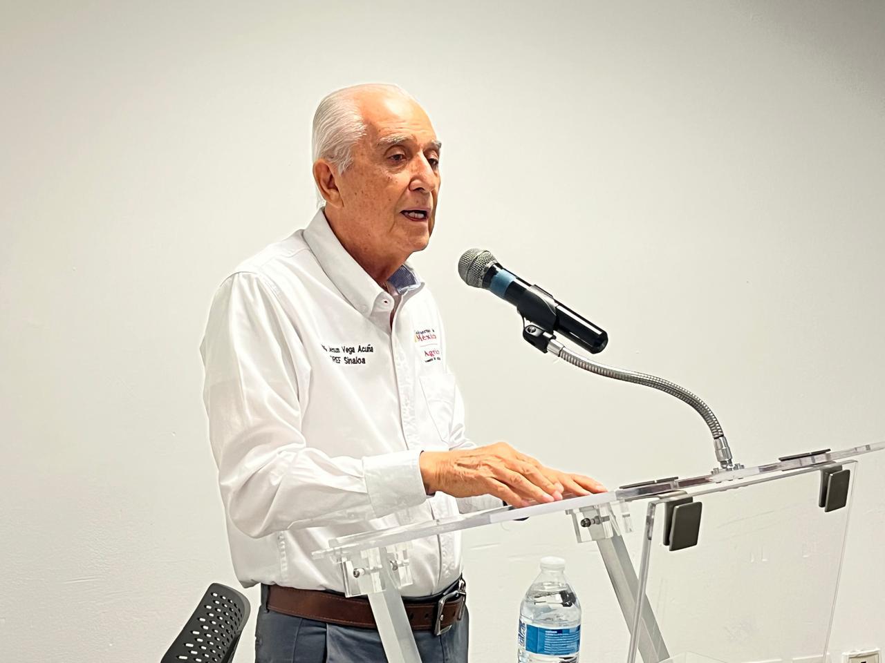 $!Larrañaga Núñez rinde protesta como presidente del Colegio de Ingenieros Agrónomos