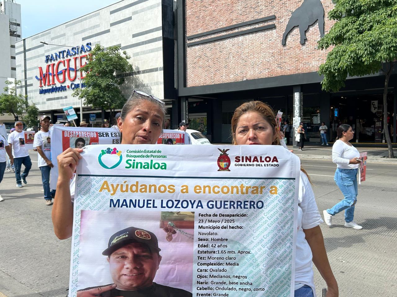 $!En Culiacán, marchan familias para visibilizar crisis de desapariciones en Sinaloa