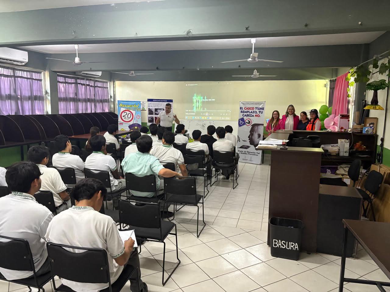 $!Busca Vialidad y Transporte llevar la educación vial a estudiantes de preparatoria y universidad