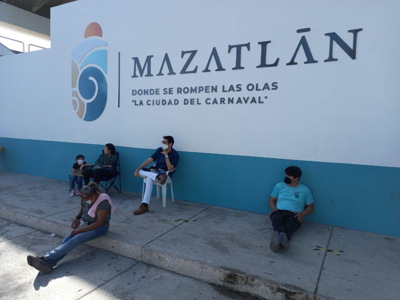 $!Centros de vacunación de Mazatlán registran poca asistencia este sábado