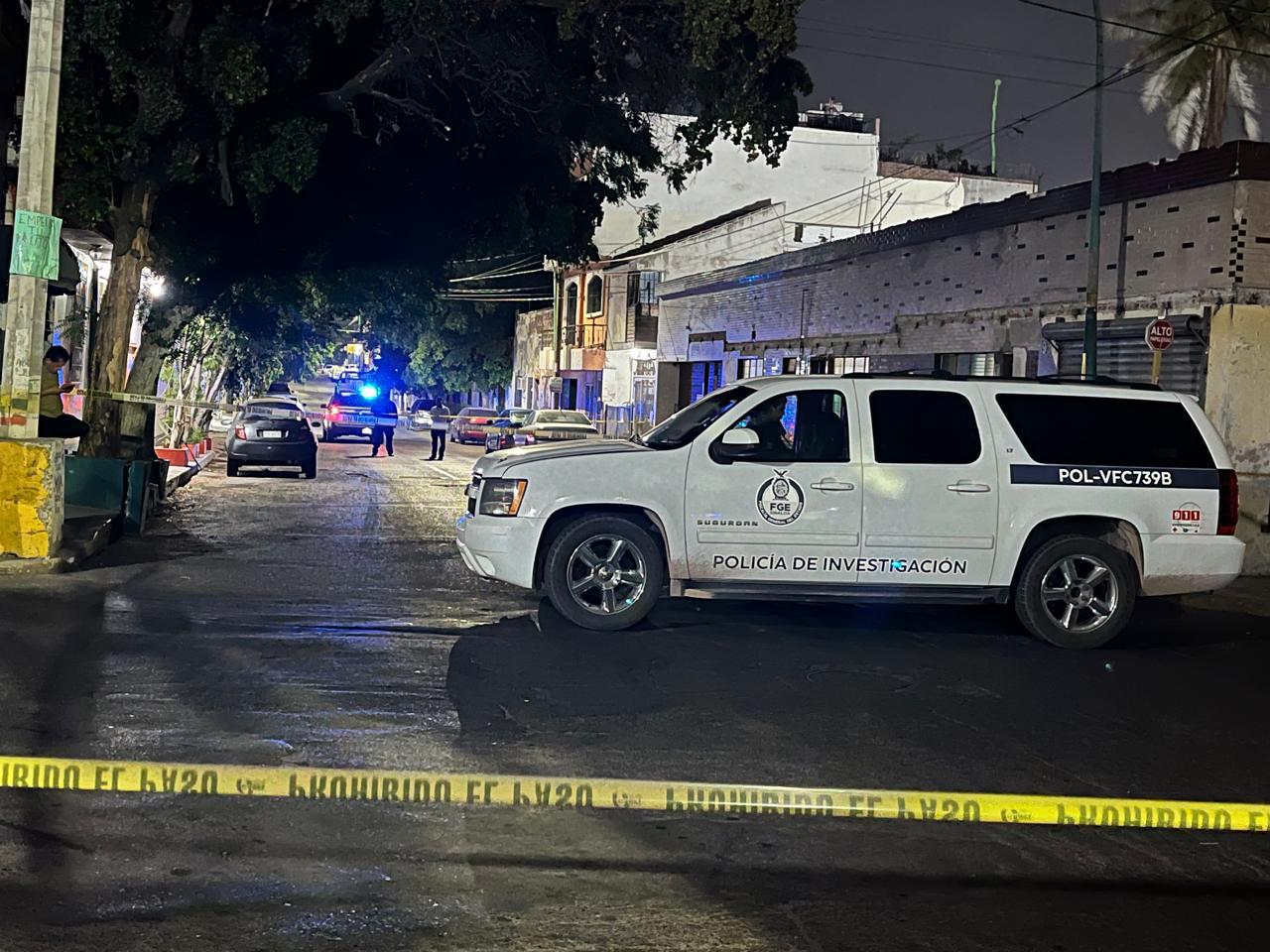 $!Encuentran un hombre asesinado, con mensaje y envuelto en plástico en el Centro, en Culiacán