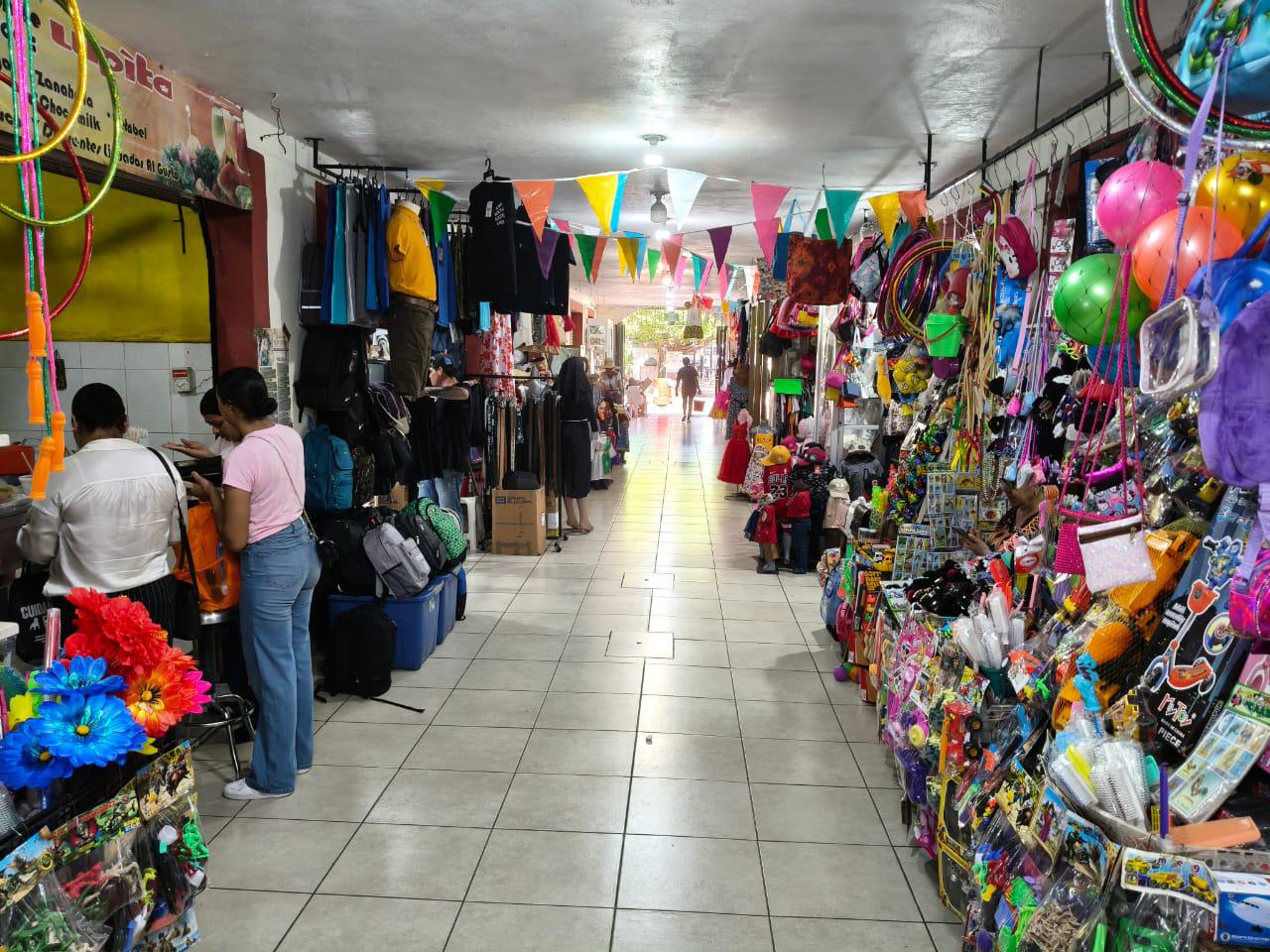 $!Comerciantes del mercado municipal de Rosario reportan ventas al 30% y piden ajustar operativos de seguridad