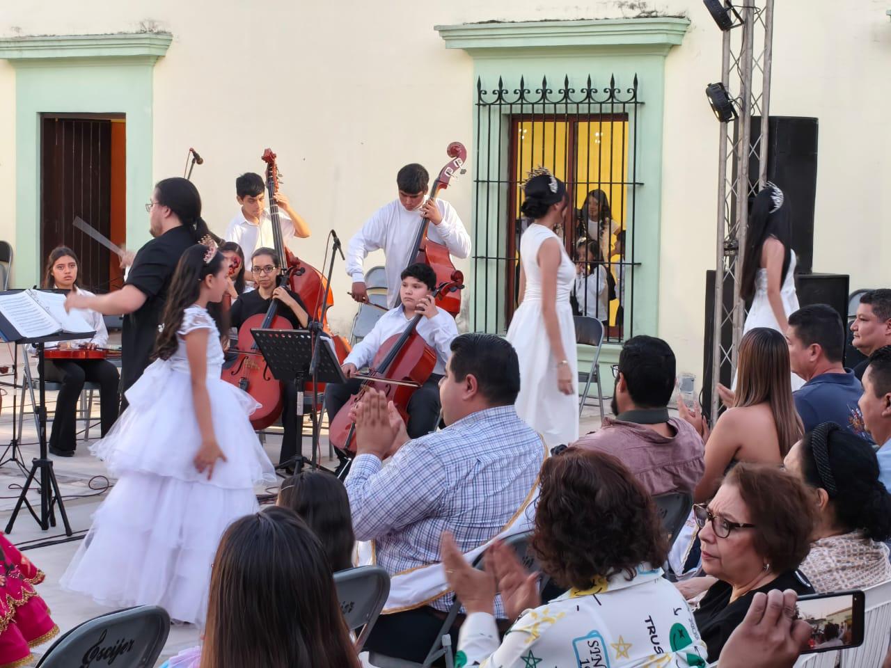 $!Orquesta Sinfónica y Coro celebran con concierto 45 años de la Casa de la Cultura en Rosario