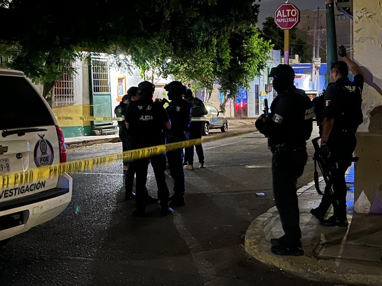 $!Encuentran un hombre asesinado, con mensaje y envuelto en plástico en el Centro, en Culiacán