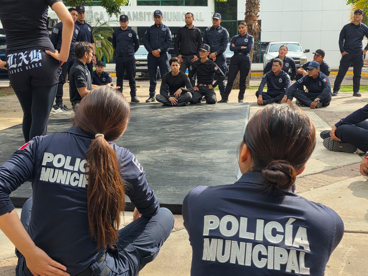 $!Fortalece SSPyTM formación policial con técnicas de Jiu-Jitsu en Culiacán