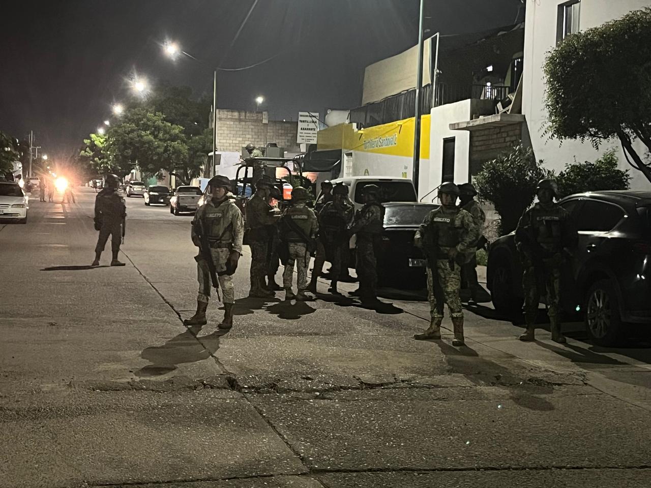 $!Hallan sin vida a un hombre amarrado dentro de su vivienda en Prados del Sur, Culiacán