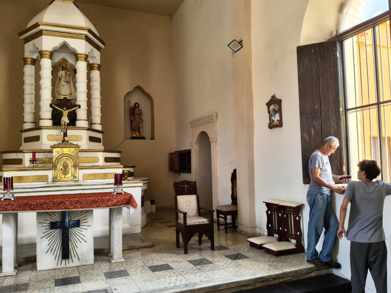 $!Rayos afectan templo y domicilio en la sindicatura de Cacalotán, en Rosario