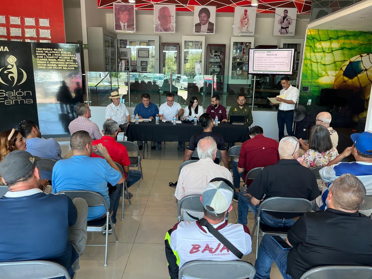 $!Toman protesta a nueva mesa directiva del Salón de la Fama en Culiacán