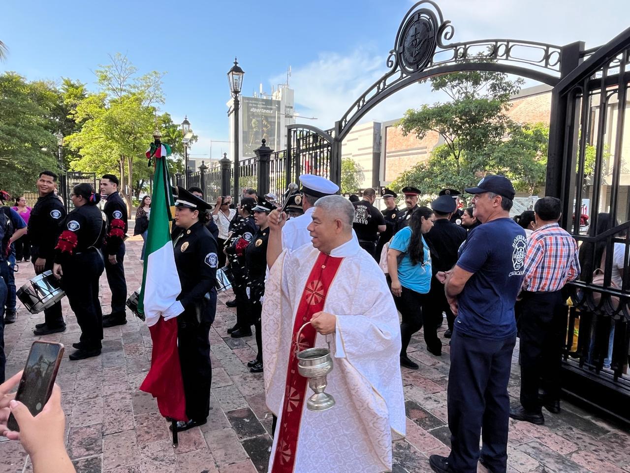 $!Celebran Bomberos de Culiacán su día con necesidad de más estaciones, personal y equipo