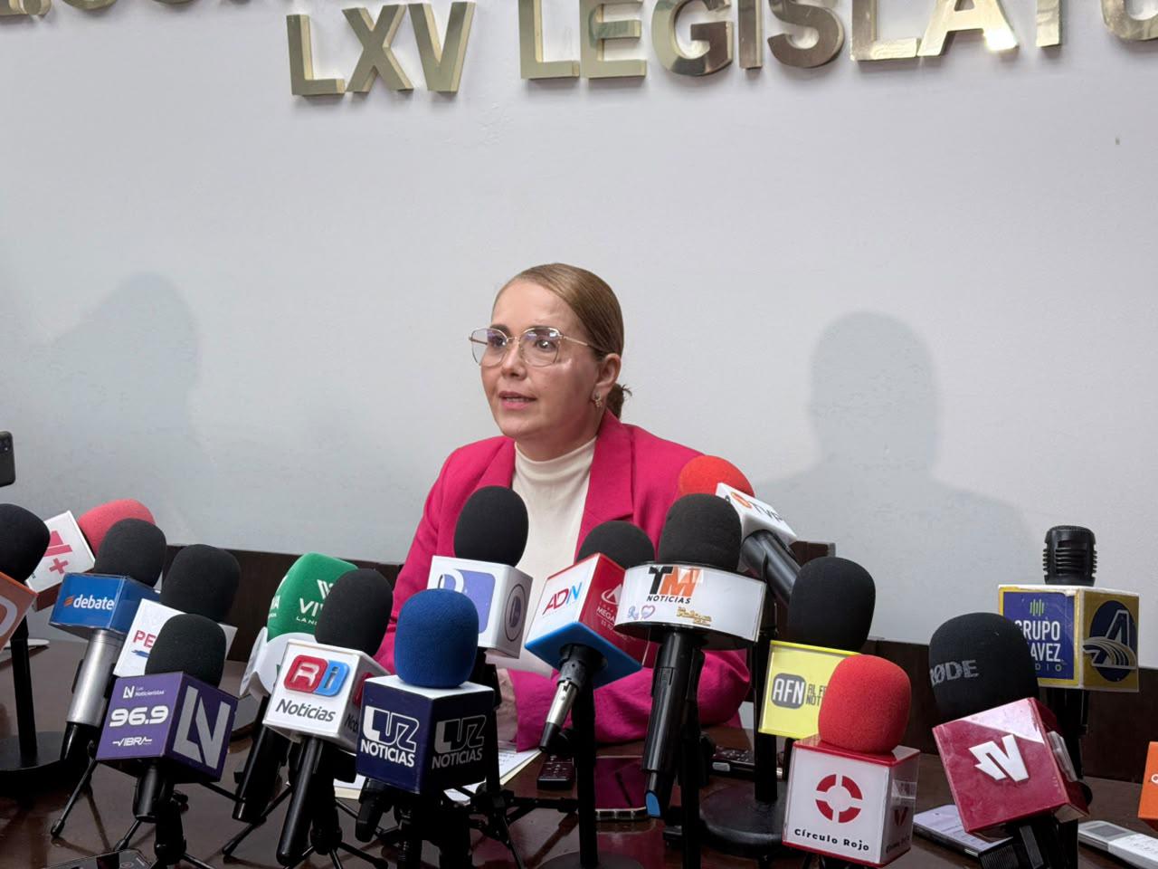 $!‘Es una acción indolente’: Diputadas condenan desplazamiento de niñas para realizar asamblea de Merary Villegas
