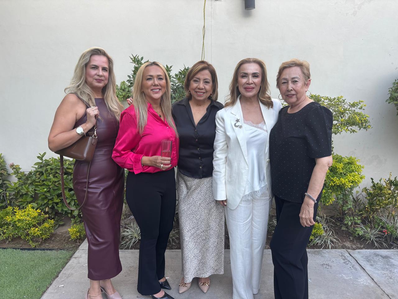 $!Damas rotarianas, Ely de Sánchez, Gaby de Salazar, Lupita de Garcicrespo, Iliana de Monobe y Lucy de Téllez.