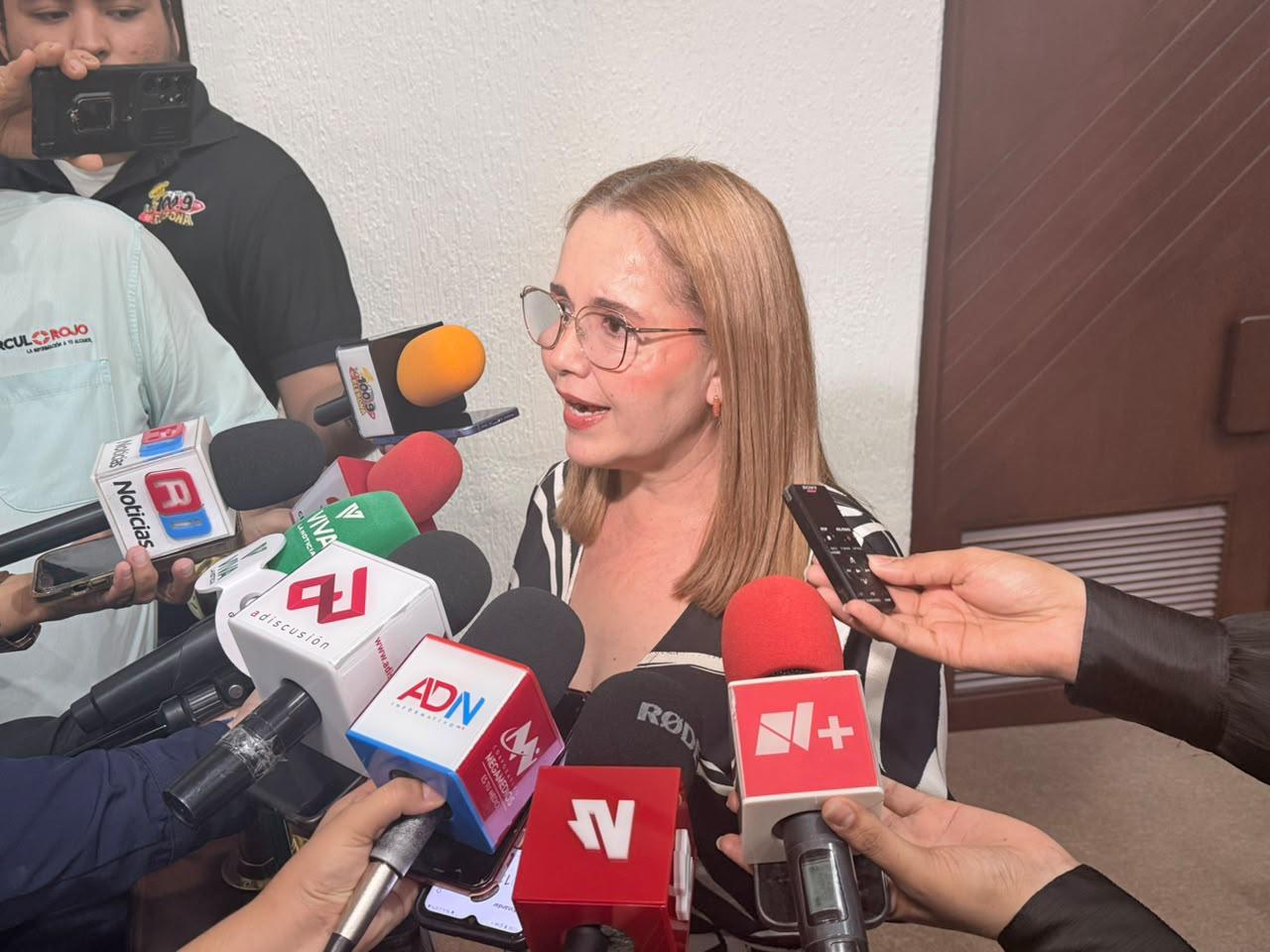 $!Condenan Diputadas ataque a conductor que trasladaba estudiantes en Escuinapa