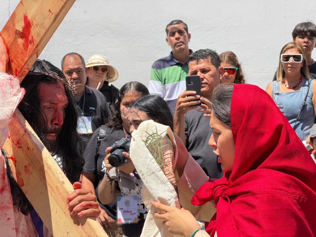 $!Con fe y participación se lleva a cabo el Viacrucis de Pajuma 2026 en Mazatlán