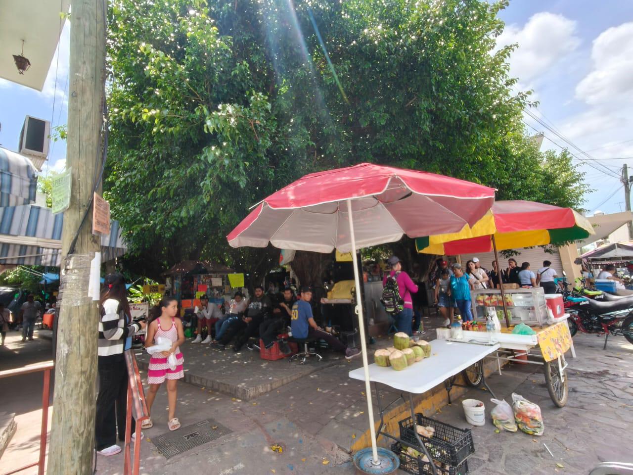 $!Calor extremo y apagón no paralizan la actividad comercial en El Rosario