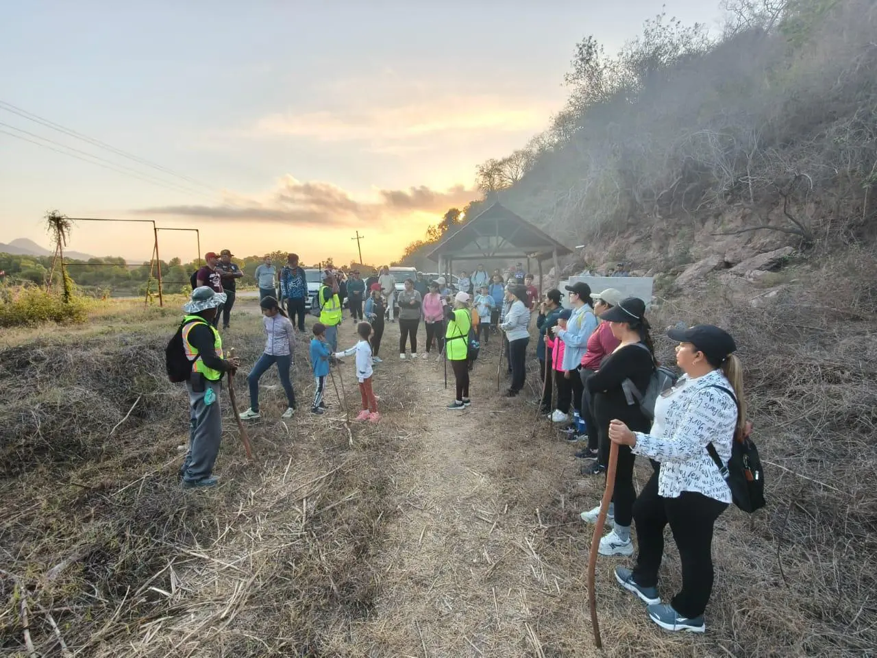 $!Impulsan rutas de senderismo en Chametla para atraer visitantes
