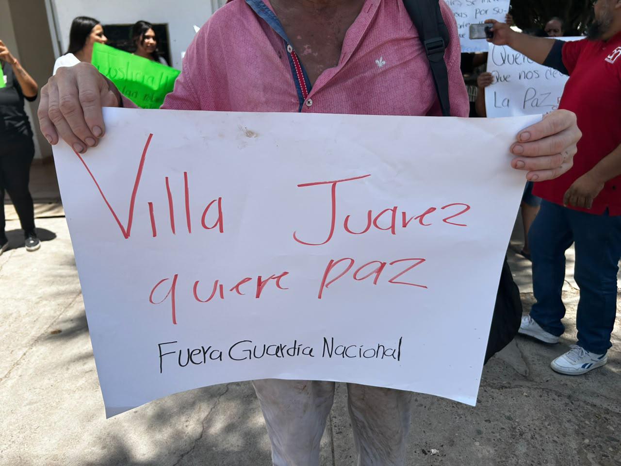 $!Habitantes de Villa Juárez denuncian abusos de corporaciones de seguridad; golpearon a un trabajador y lo dejaron amarrado en un hospital
