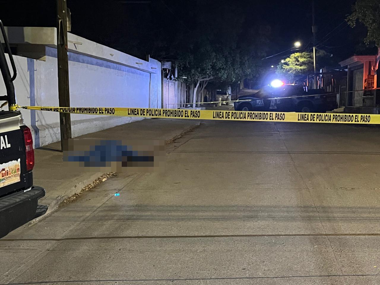 $!Privan de la vida a balazos a un hombre en el sector El Barrio, en Culiacán