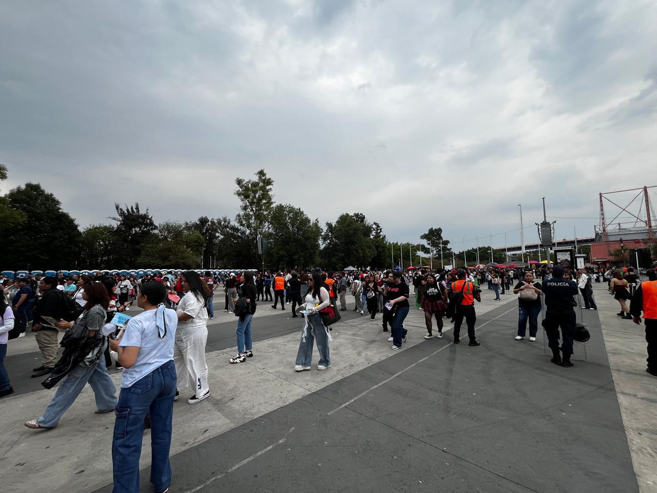 $!Segundo concierto de BTS en México: comienzan a llegar miles de Armys al Estadio GNP Seguros
