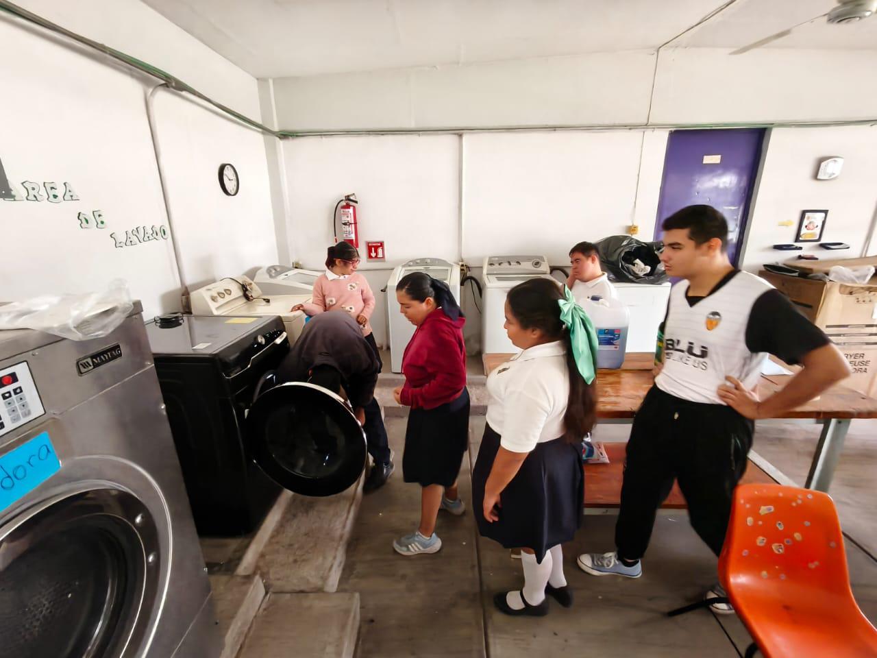 $!CAM 11 invita a la comunidad rosarense a utilizar su lavandería operada por alumnos