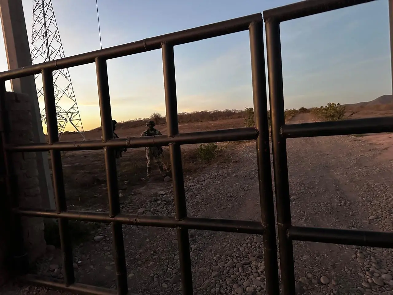 $!Buscan familiares a 5 presuntos detenidos en Rosario