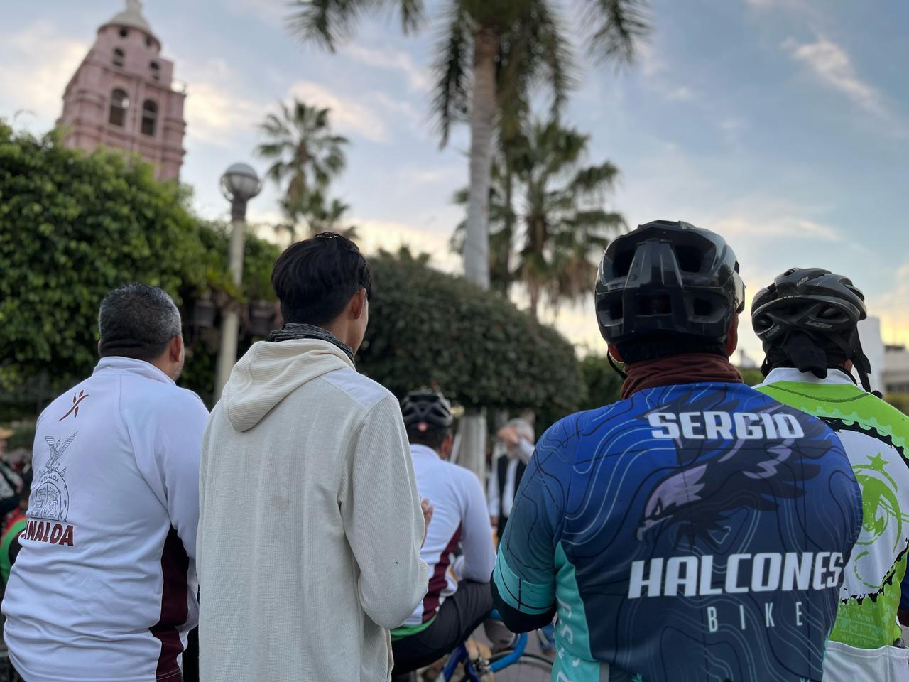 $!Responden escuinapenses a rodada a beneficio del Asilo de Ancianos