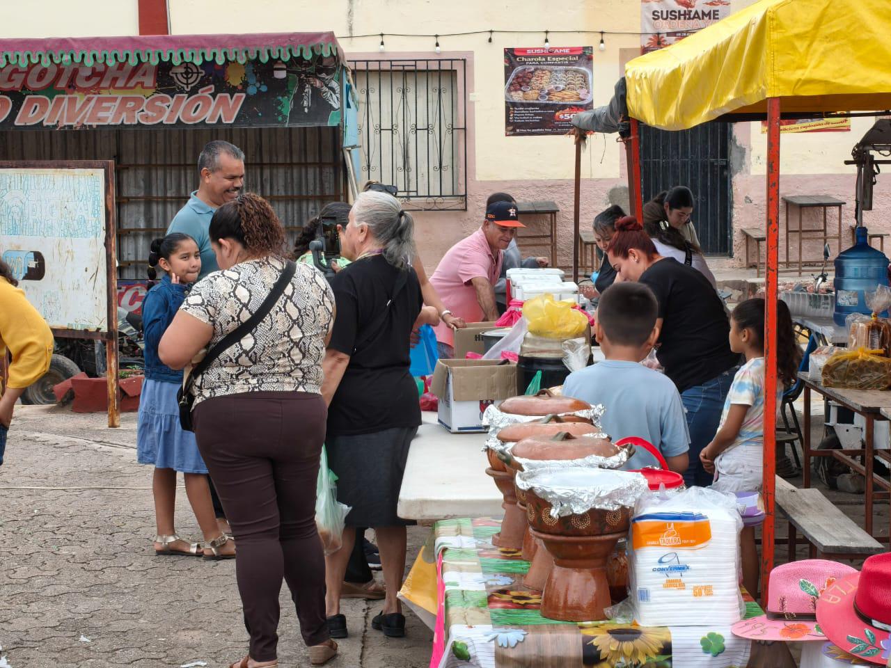 $!Realizan la quinta muestra gastronómica ‘Mujeres Emprendedoras de Chametla'