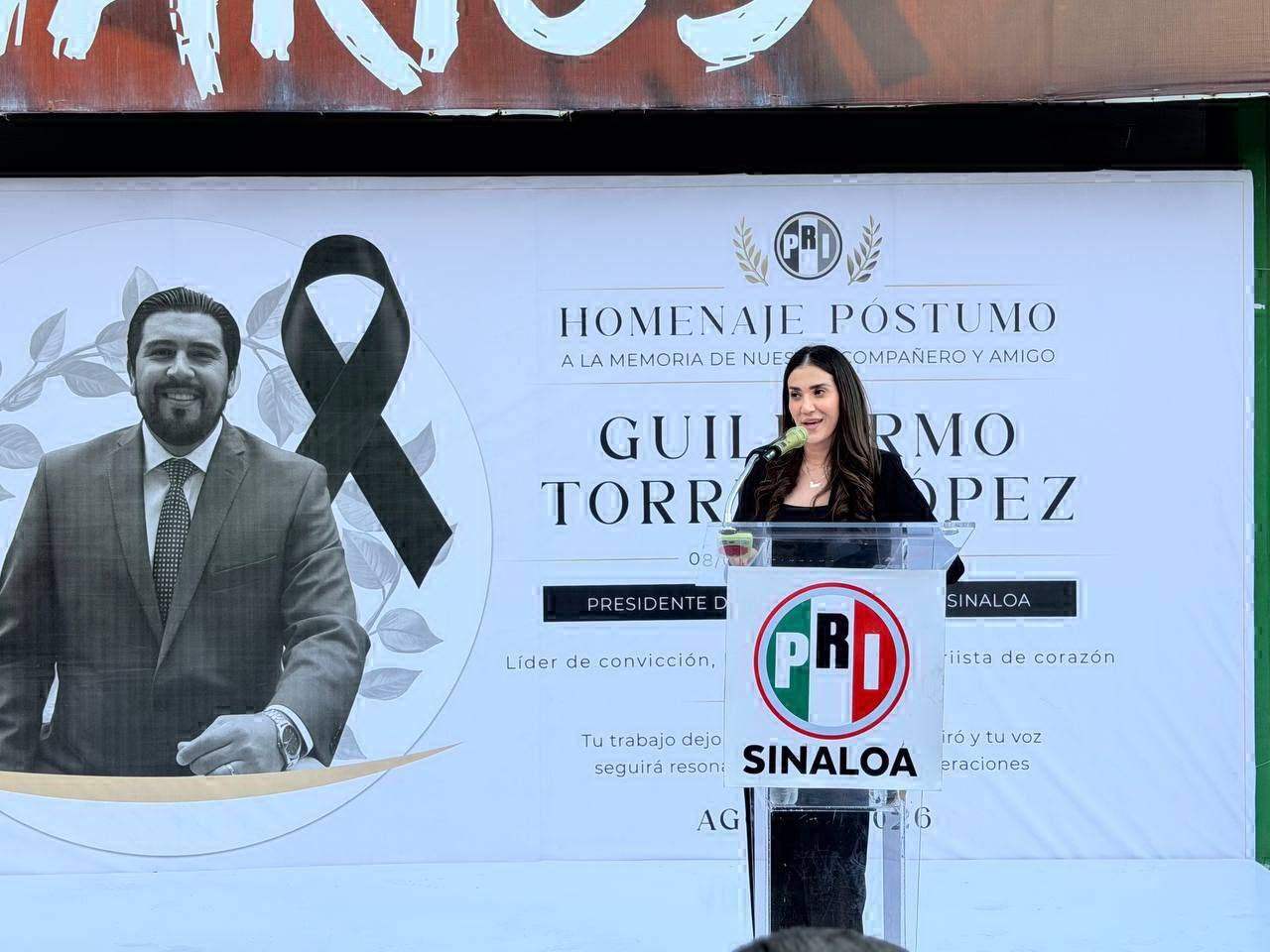 $!PRI Sinaloa rinde homenaje póstumo a Guillermo Torres López