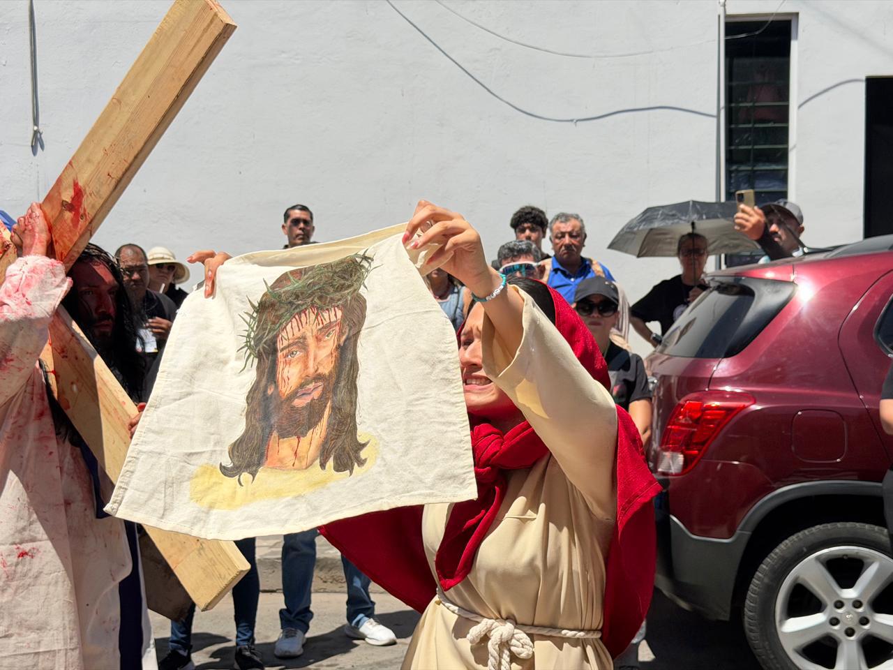 $!Con fe y participación se lleva a cabo el Viacrucis de Pajuma 2026 en Mazatlán