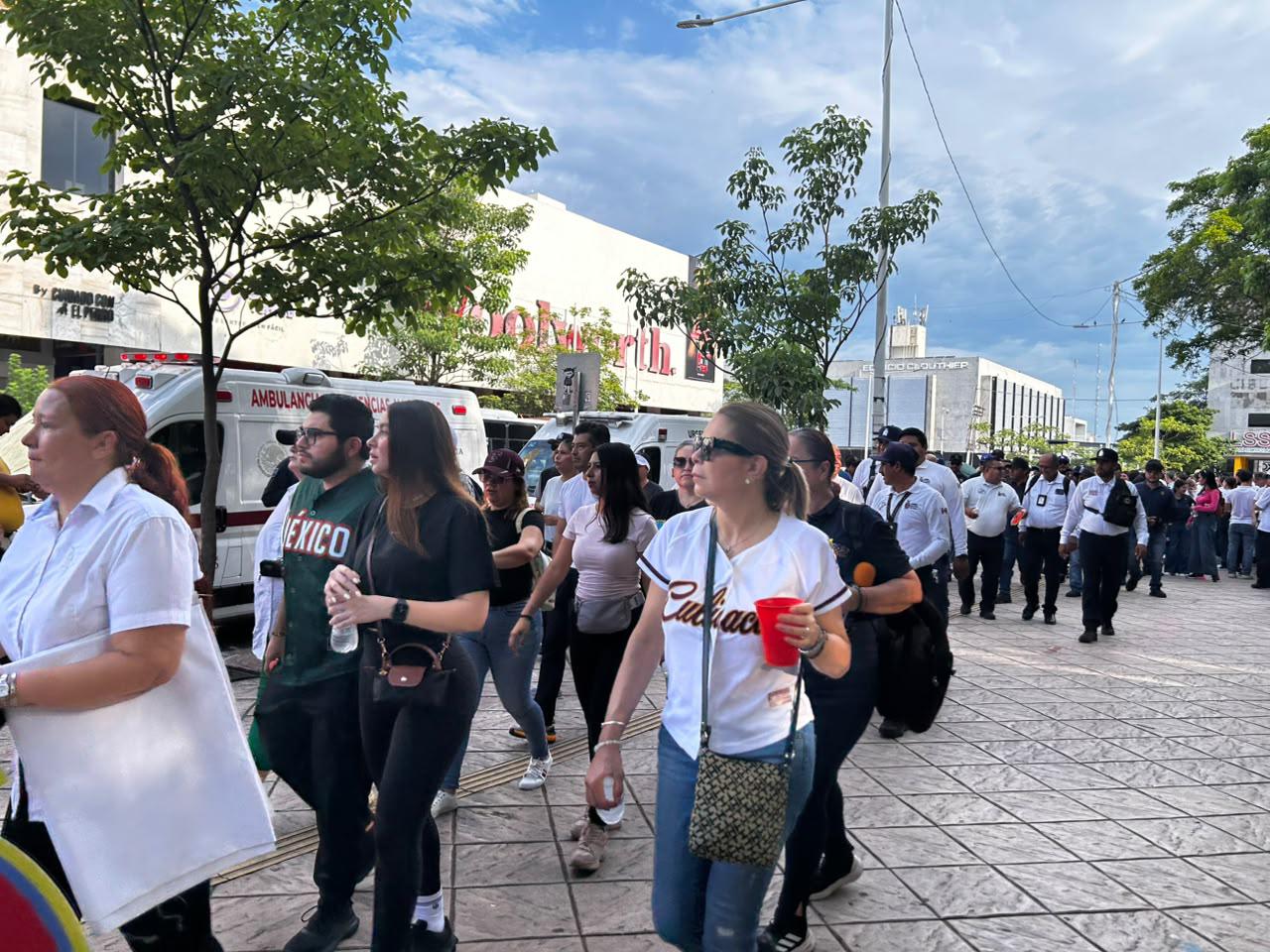 $!Conmemoran Día Internacional del Peatón con caminata en Culiacán