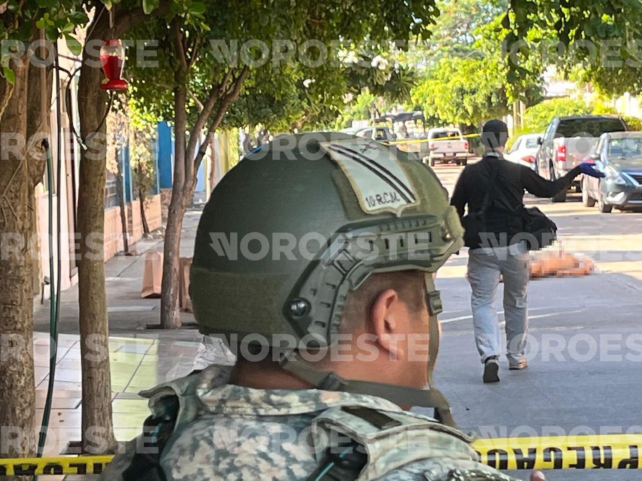 $!Hallan a dos hombres asesinados en Culiacán; una de las víctimas estaba envuelta en plástico