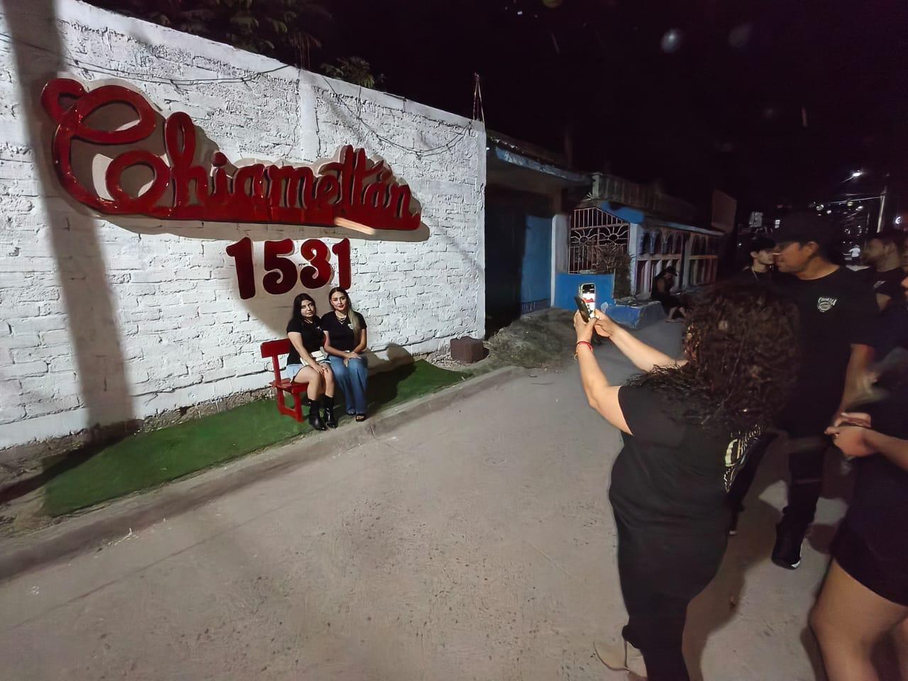 $!Amigos del barrio ‘Cantarranas’ unen esfuerzos para realizar el ‘baile callejero’ en Chametla