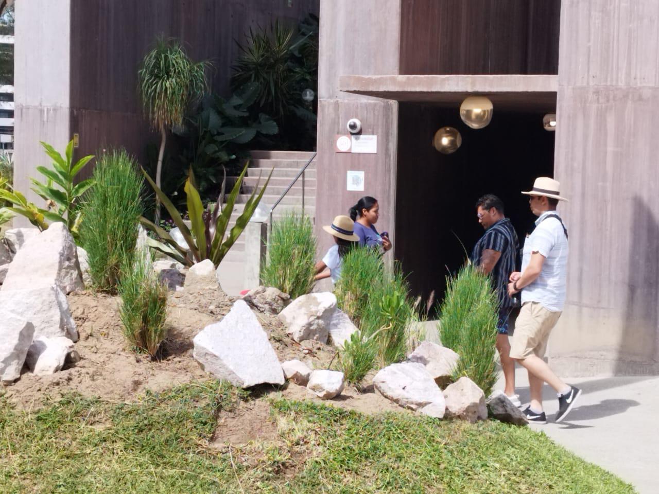 $!Disfrutan turismo y personal de Gran Acuario de Eclipse Total de Sol