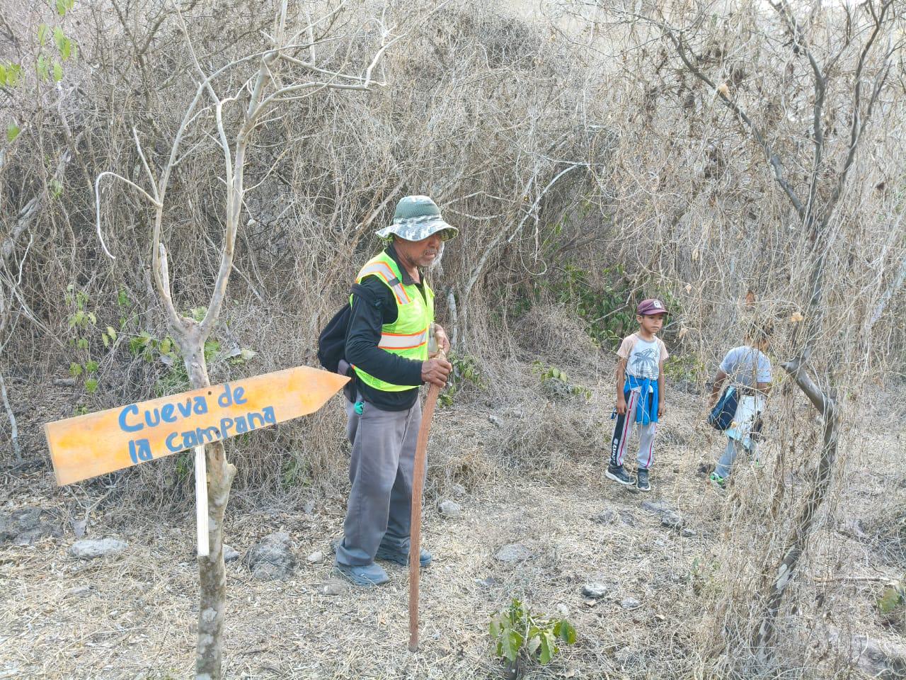 $!Con pasión por su tierra, Mauro lidera el auge del senderismo en Chametla