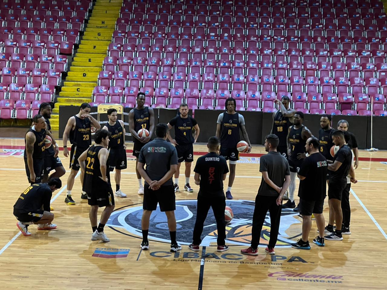 $!Bourama Sidibe comienza su adaptación con Caballeros de Culiacán