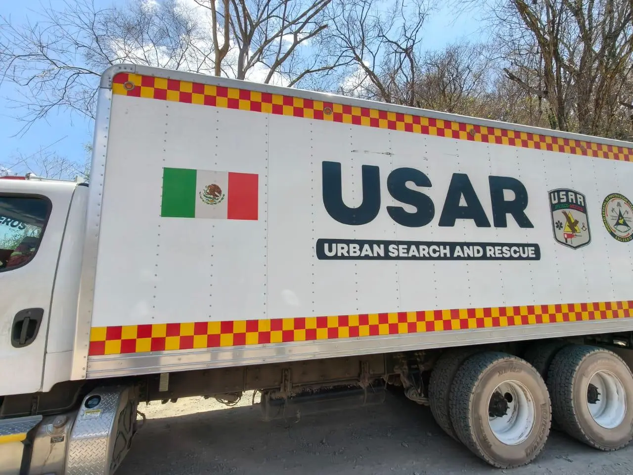 $!Servicio se paga con el regreso de mineros a su familia, dicen rescatistas de Jalisco en Rosario