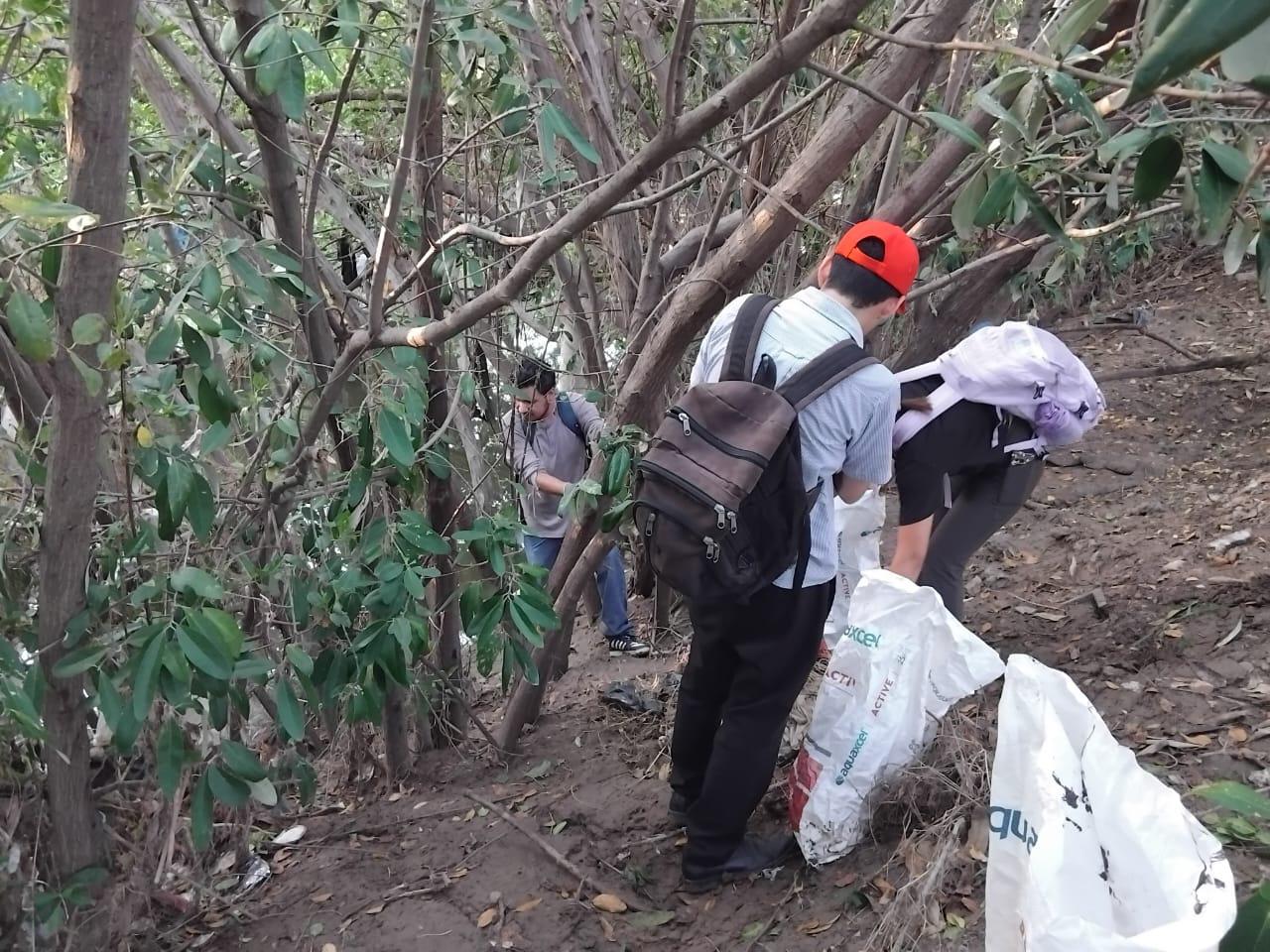 $!Ciudadanos defienden manglar con jornada de limpieza en el Arroyo Jabalines, en Mazatlán