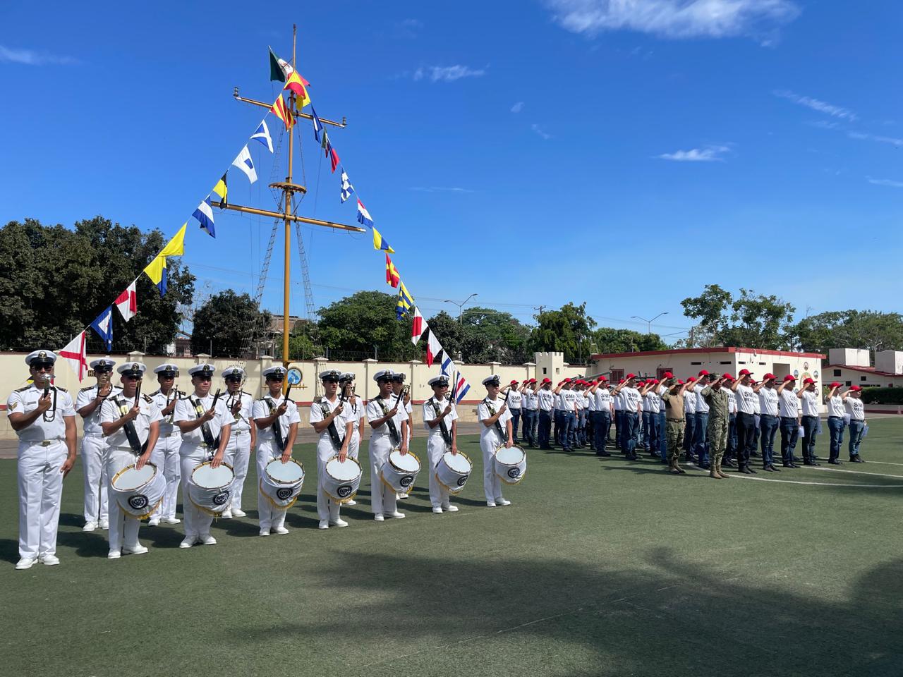 $!Concluyen adiestramiento marineros del Servicio Militar Nacional en Mazatlán