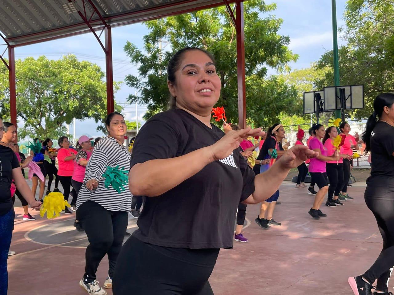$!Festejan con zumba 370 Aniversario de la Fundación de El Rosario